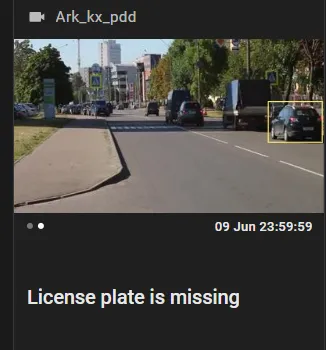 Event card showing the full frame snapshot of the same vehicle event on a street