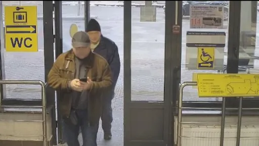 Good camera placement example: a man approaches an entrance camera at close range with his face fully visible and unobstructed